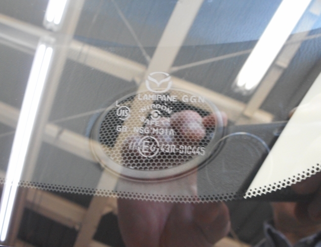 マツダオート三輪　純正フロントガラス マツダオート三輪純正フロントガラス